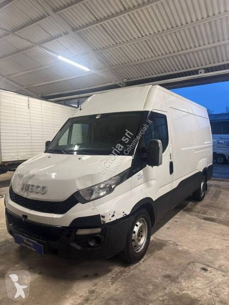 Furgoneta Iveco