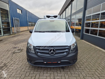 Dostawcza chłodnia Mercedes