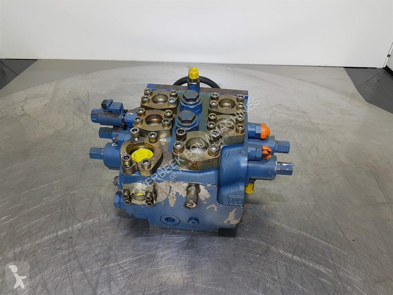 Лекотоварен автомобил Liebherr L544-5717514 /...