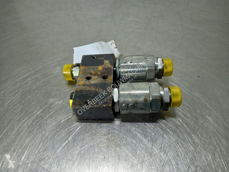 Furgoneta Ahlmann AZ6-4126621C-Rotary...