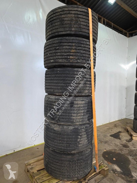 Samochód dostawczy Michelin 445/45 R19.5...