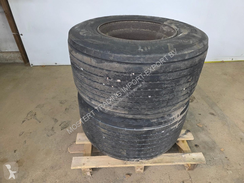 Furgoneta Michelin 445/45 R19.5 Michelin 445/45...