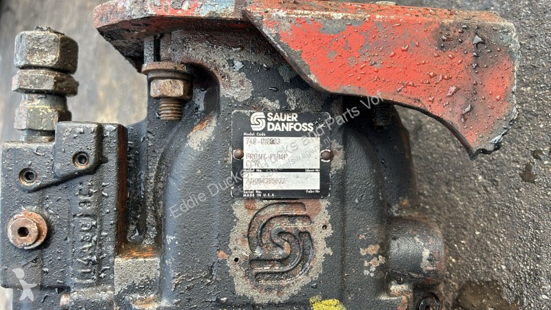 SAUER DANFOSS MODEL 748-010003 FRONT PUMP CCW...
