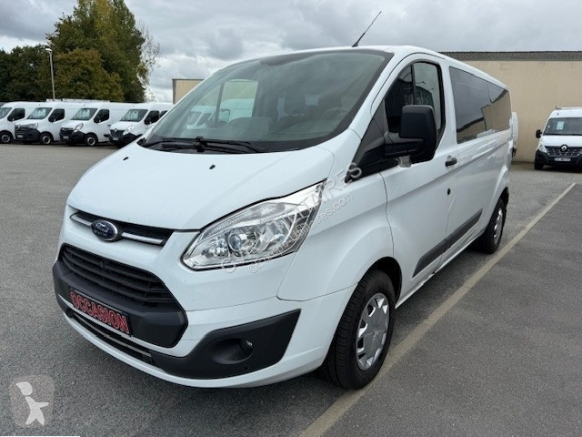 Véhicule utilitaire Ford TRANSIT CUSTOM KOMBI...