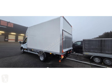 Caja cerrada Ford