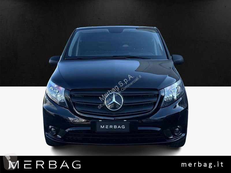Veicolo commerciale Mercedes 114 Furgone Long