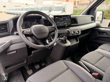 عربة نفعية برّاد Renault