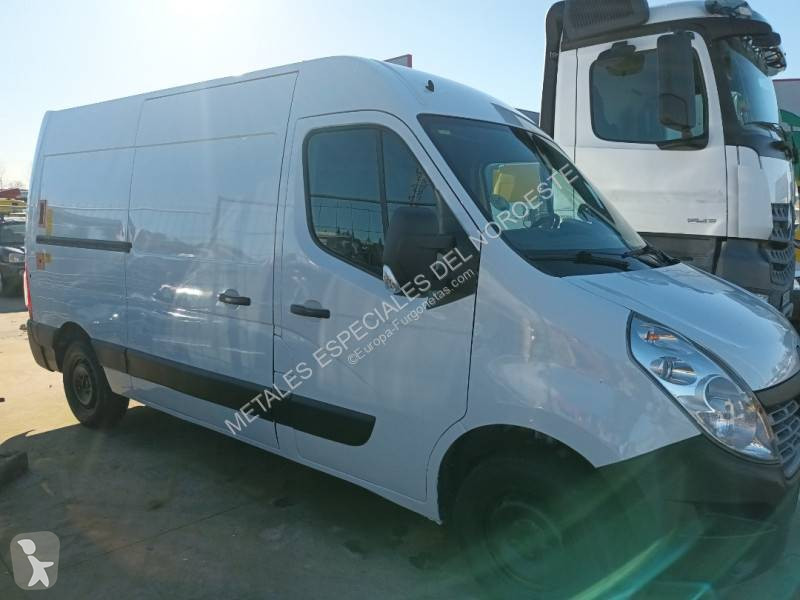 عربة نفعية Renault