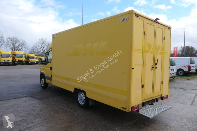 Коммерческий автомобиль Iveco Daily 35 S11 C30C...
