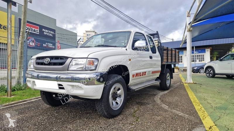 عربة نفعية Toyota