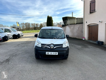 عربة نفعية مقفلة Renault