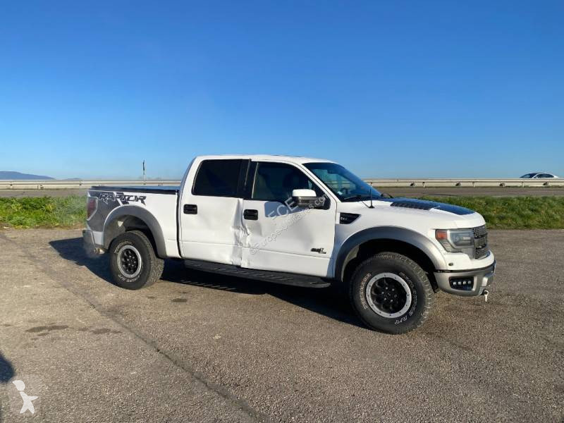 Véhicule utilitaire Ford