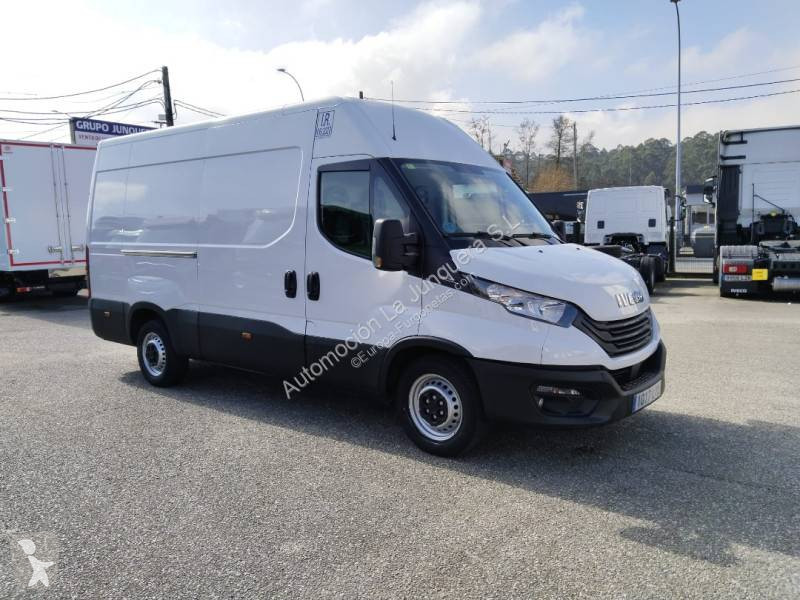 عربة نفعية Iveco