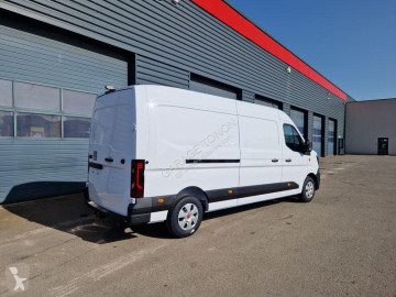 Fourgon Renault neuf