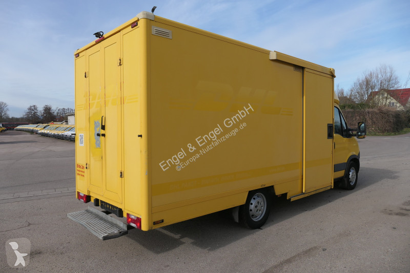 Véhicule utilitaire Iveco Daily 35 S11 C30C...