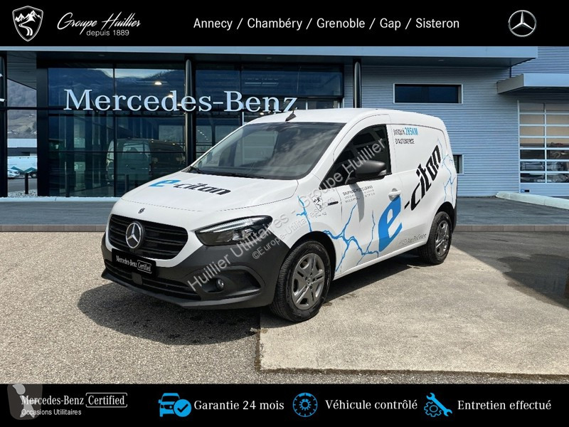 Mercedes e Fourgon PRO Standard van