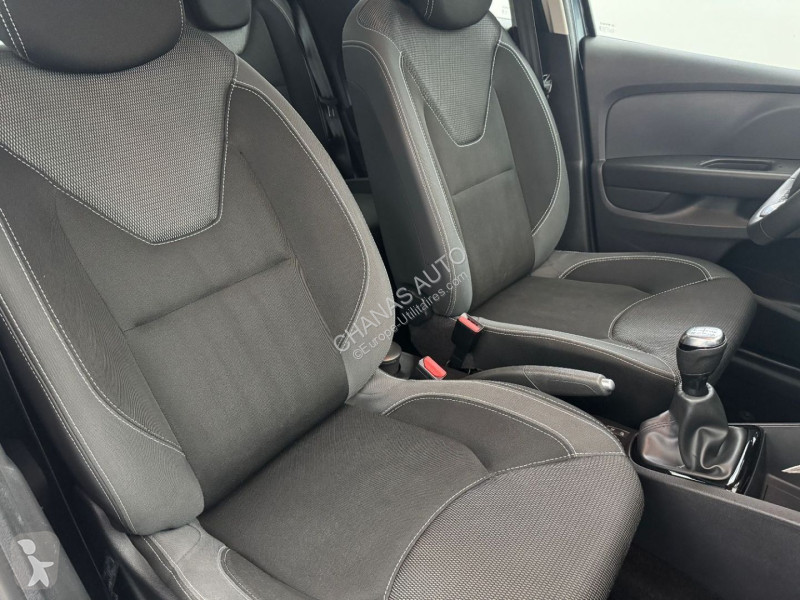 عربة نفعية Renault Estate 0.9 TCe 90 Zen