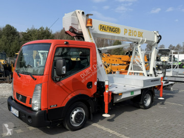 Лекотоварен автомобил Nissan Cabstar