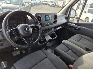 Véhicule utilitaire Mercedes