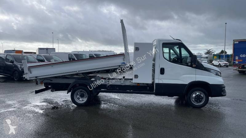 عربة نفعية Iveco