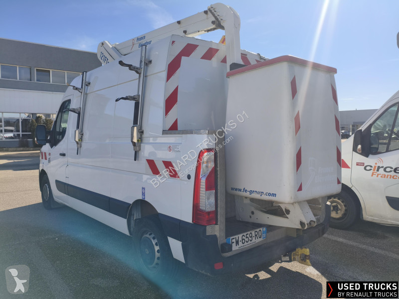 Samochód dostawczy Renault