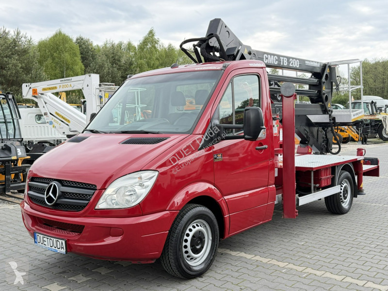 Mercedes  van
