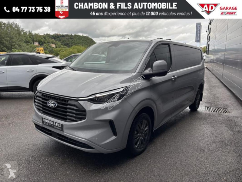Véhicule utilitaire Ford FOURGON 320 L2H1 2.0...