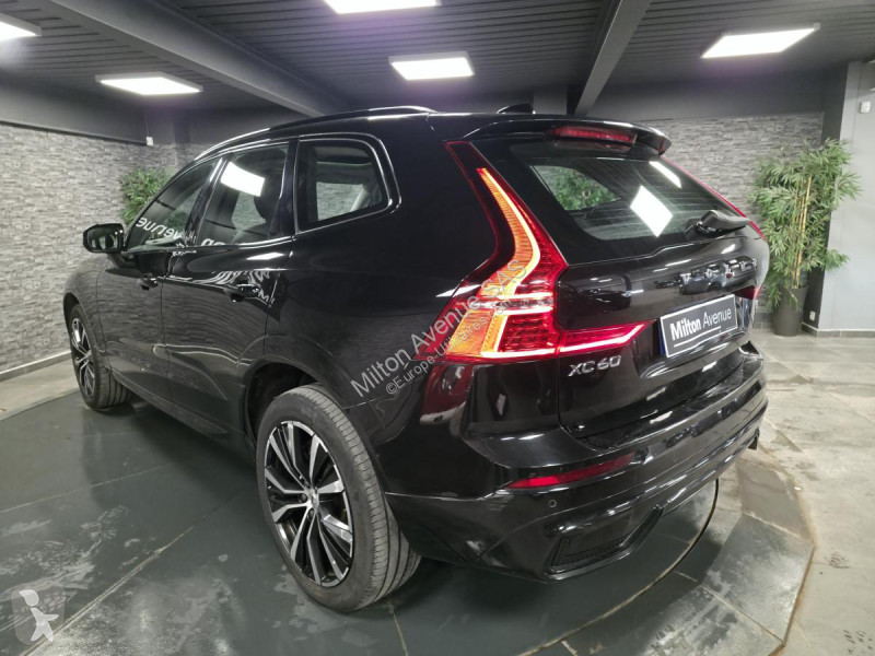 Samochód dostawczy Volvo XC60 B4 Micro-Hybride...