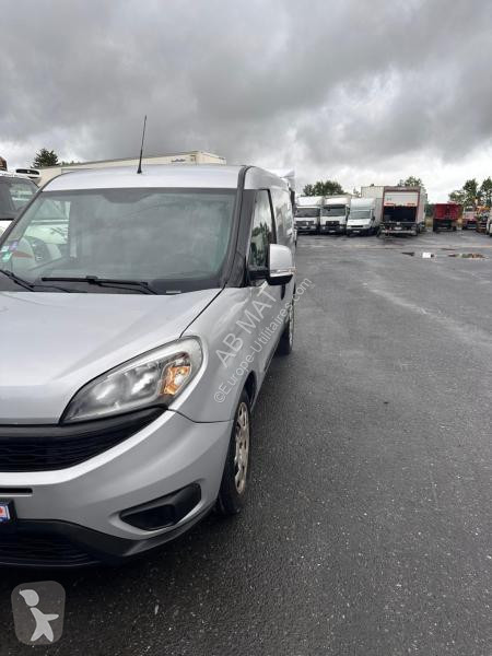 عربة نفعية Fiat 1.4 16V T-JET 120CH GNV DOBLO