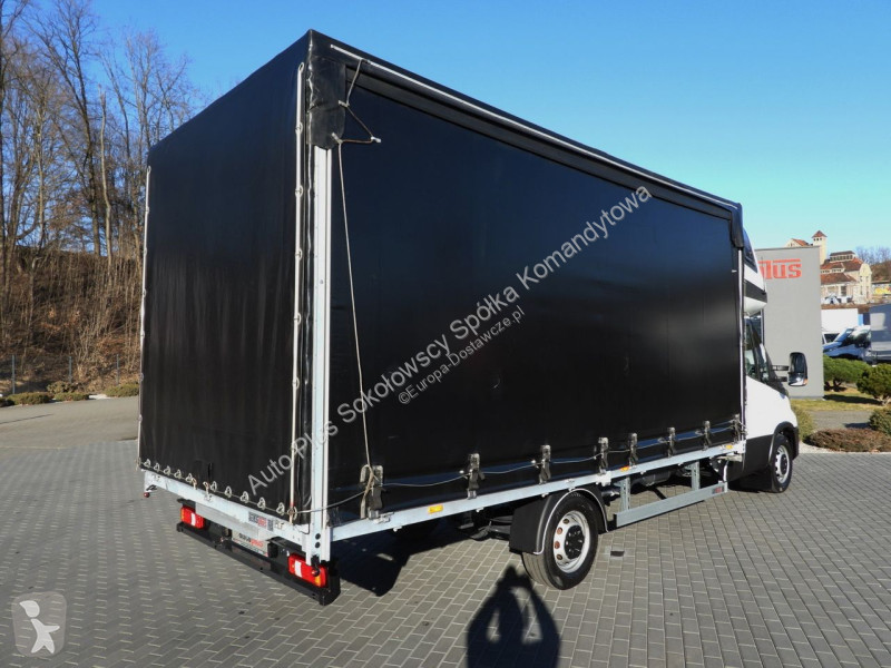 Furgoneta Iveco 35S18 DAILY