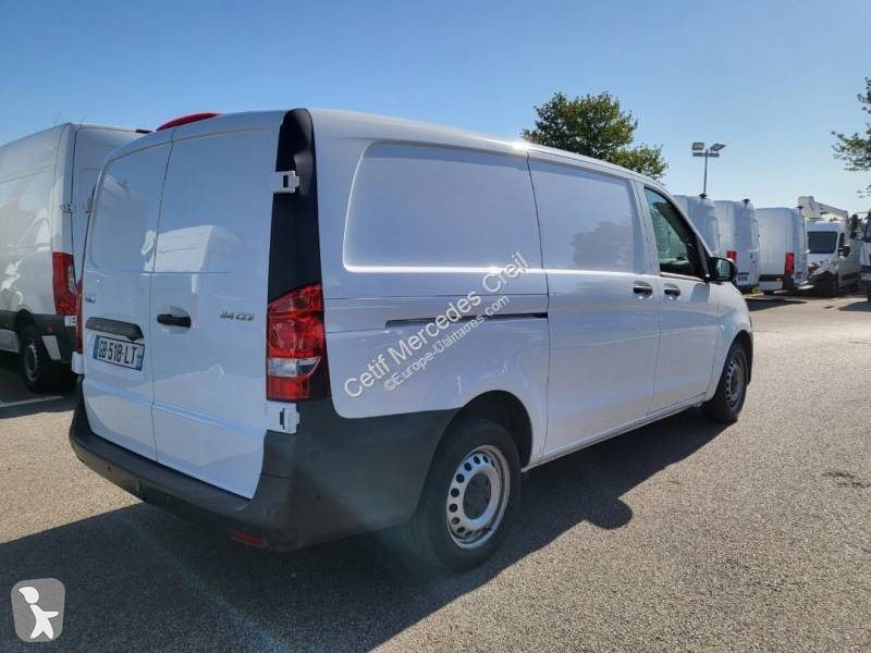 Furgoneta Mercedes