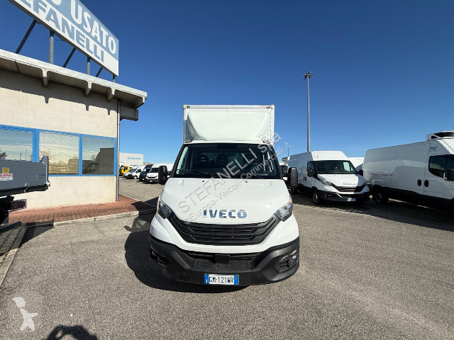 Furgoneta Iveco DAILY 35C14H BOX+ SPONDA +...
