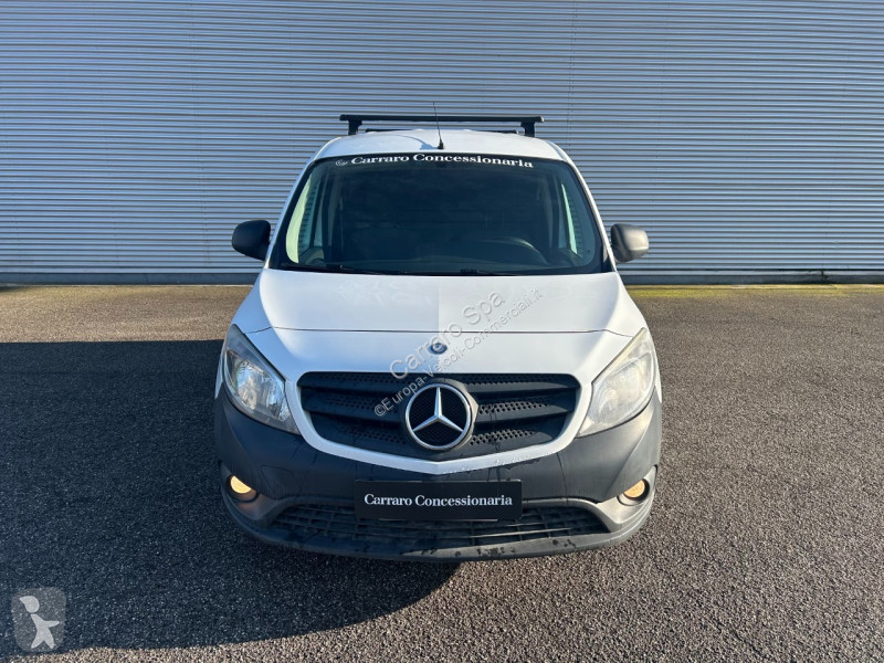 Veicolo commerciale Mercedes I 2016