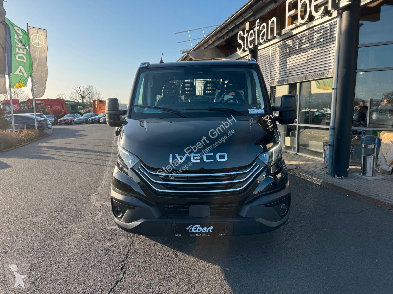شاحنة Iveco 35C21 HA8 3.0L DoKa...