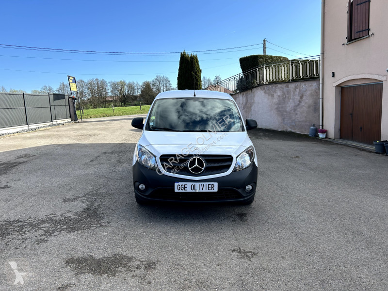 عربة نفعية Mercedes