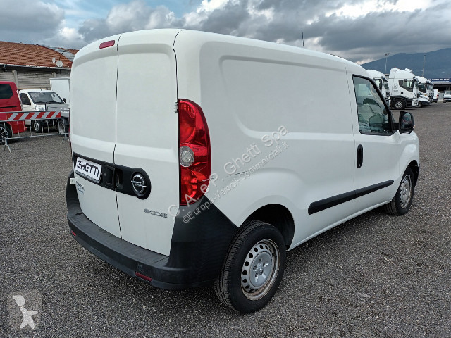 عربة نفعية Opel Mod. Vers.