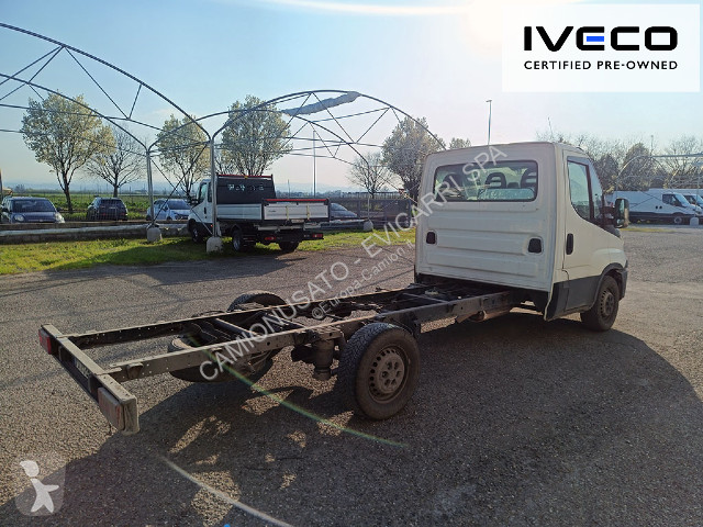Véhicule utilitaire Iveco IVECO DAILY 35C17/P