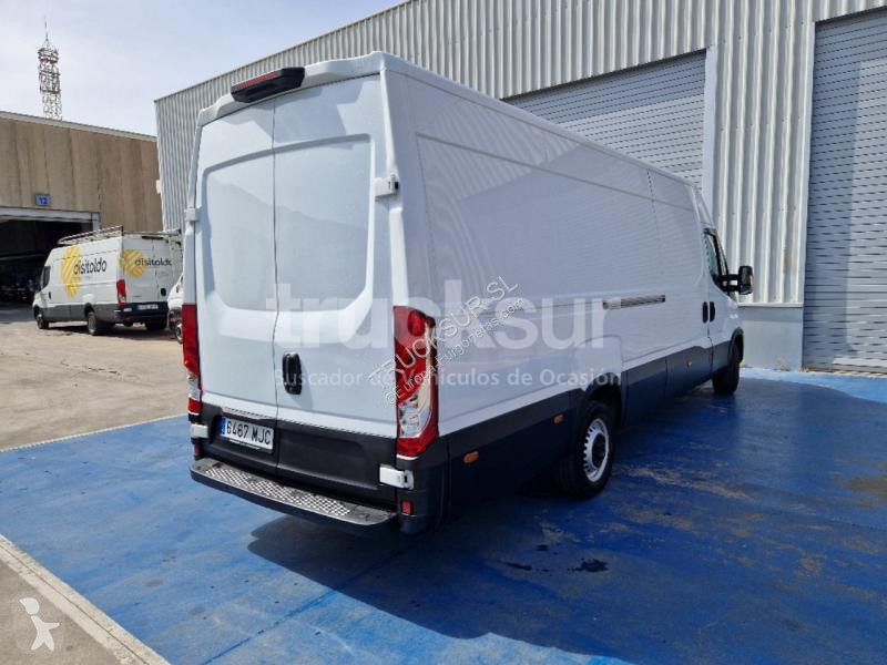 Furgoneta Iveco  DAILY 35S16 16M3