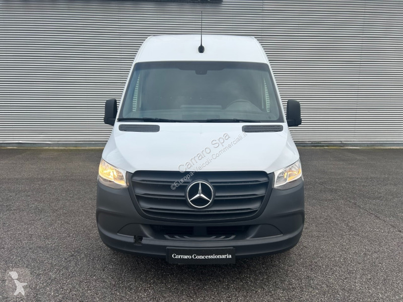 عربة نفعية Mercedes III 317 RWD
