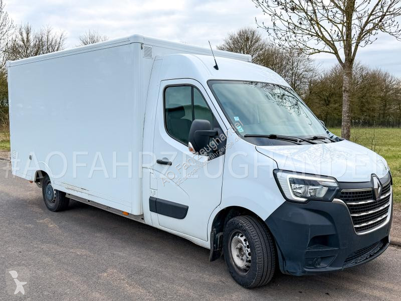 Samochód dostawczy Renault