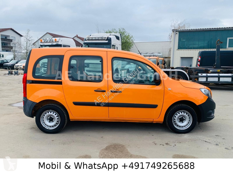 Furgoneta Mercedes 111 CDI Kombi lang...