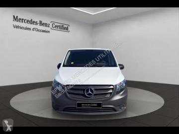 عربة نفعية مقفلة Mercedes