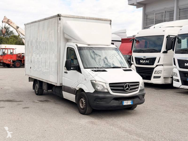 Furgoneta Mercedes