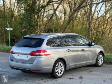 Familiar Peugeot