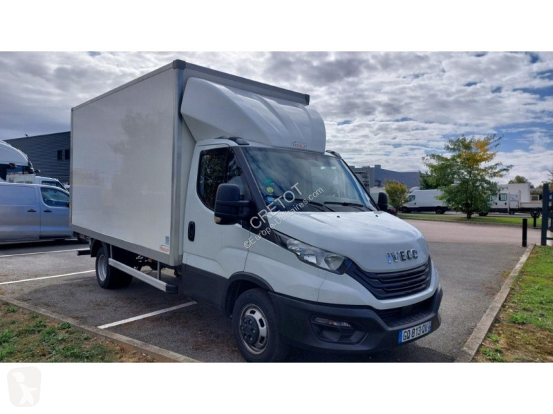 Véhicule utilitaire Iveco DAILY 35 C 16 3L E6