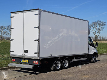 Лекотоварен фургон Iveco