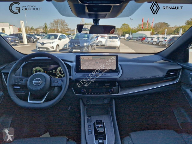 عربة نفعية Nissan QASHQAI