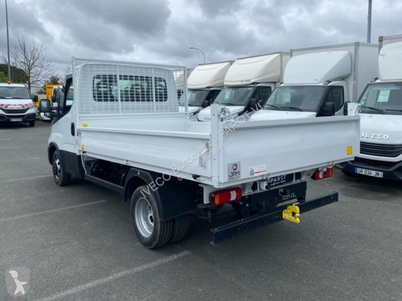 عربة نفعية Iveco 35C16H empattement 3450 3.0 Tor