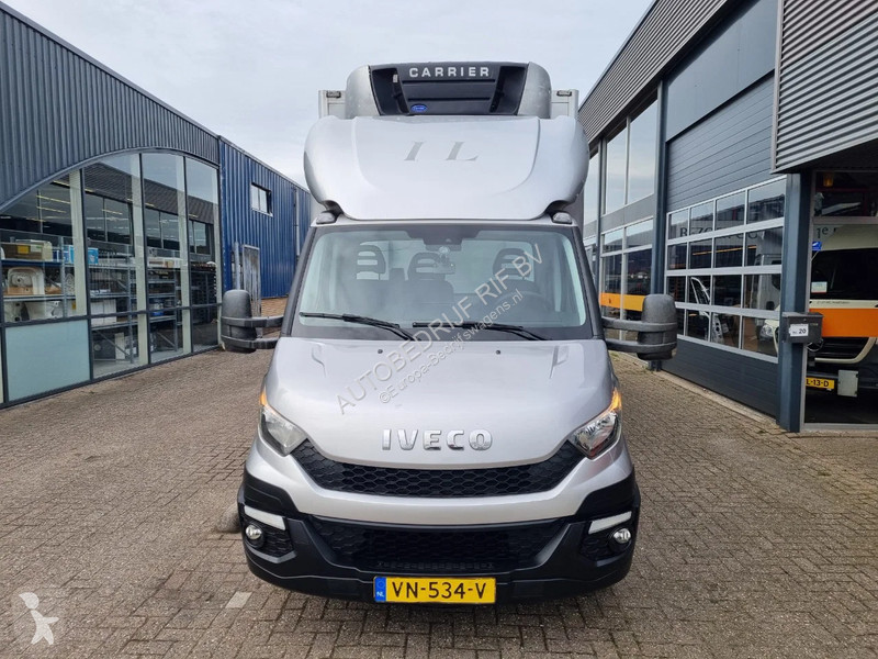 Samochód dostawczy Iveco 40C17 B/E 10T...