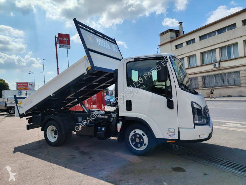 عربة نفعية Isuzu E AISIN GENERATION 2
